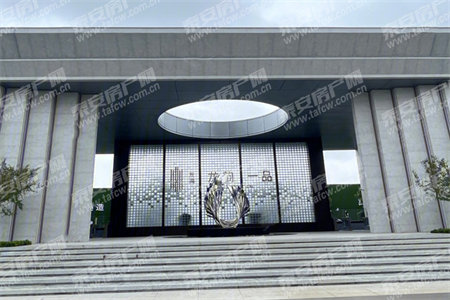 宝龙花园双证双气套三三楼带车库78万3室1厅1卫110㎡